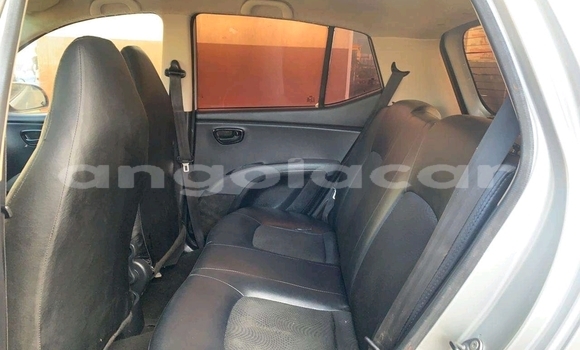 Comprar Usado Hyundai i10 Outro Carro em N'zeto em Zaire Comprar Usado Hyundai i10 Outro Carro em N'zeto em Zaire