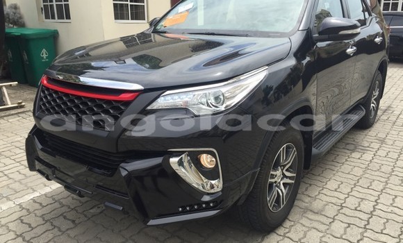 Comprar Usado Toyota Fortuner Preto Carro em N'zeto em Zaire Comprar Usado Toyota Fortuner Preto Carro em N'zeto em Zaire
