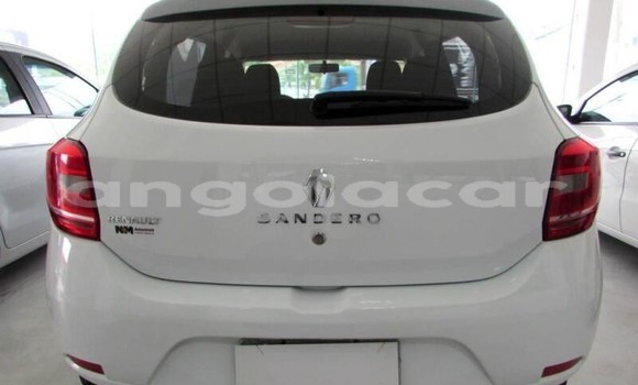 Buy Used Renault Sandero White Car in N'zeto in Zaire Buy Used Renault Sandero White Car in N'zeto in Zaire