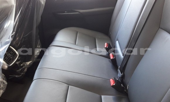 Comprar Usado Toyota Hilux Branco Carro em N'zeto em Zaire Comprar Usado Toyota Hilux Branco Carro em N'zeto em Zaire