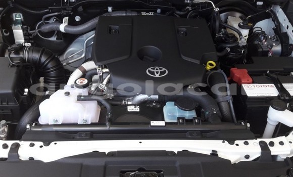 Comprar Usado Toyota Hilux Branco Carro em N'zeto em Zaire Comprar Usado Toyota Hilux Branco Carro em N'zeto em Zaire