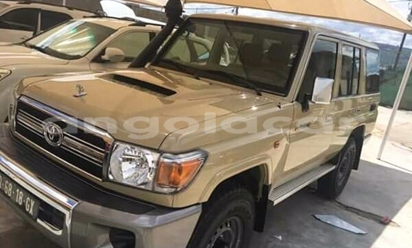 Comprar Usado Toyota Land Cruiser Outro Carro em N'zeto em Zaire Comprar Usado Toyota Land Cruiser Outro Carro em N'zeto em Zaire