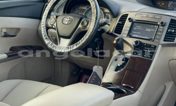 Buy Used Toyota Venza Red Car in Luanda in Luanda Province Buy Used Toyota Venza Red Car in Luanda in Luanda Province
