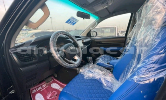 Buy Used Toyota Hilux Black Car in Luanda in Luanda Province Buy Used Toyota Hilux Black Car in Luanda in Luanda Province