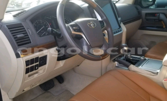 Acheter Occasion Voiture Toyota Land Cruiser Noir à Luanda, Province de Luanda Acheter Occasion Voiture Toyota Land Cruiser Noir à Luanda, Province de Luanda