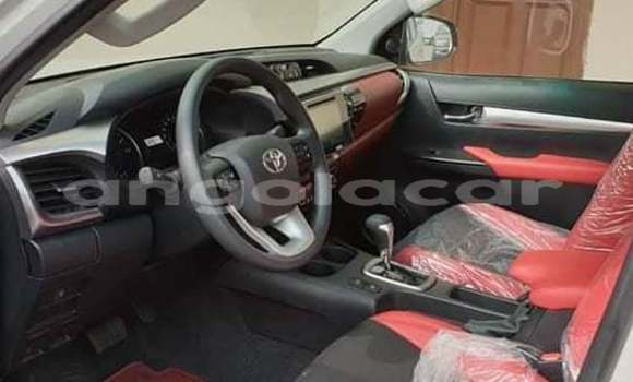 Comprar Usado Toyota Hiluxe VIGO Outro Carro em N'zeto em Zaire Comprar Usado Toyota Hiluxe VIGO Outro Carro em N'zeto em Zaire