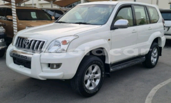 Acheter Occasion Voiture Toyota Prado Blanc à Luanda, Province de Luanda Acheter Occasion Voiture Toyota Prado Blanc à Luanda, Province de Luanda
