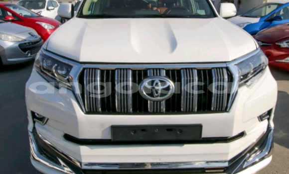 Buy Used Toyota Prado White Car in Luanda in Luanda Province