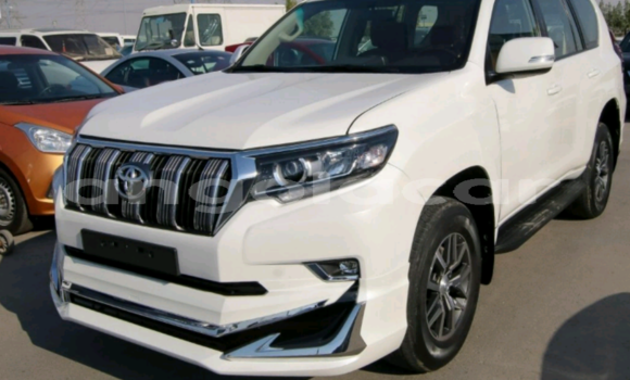 Buy Used Toyota Prado White Car in Luanda in Luanda Province Buy Used Toyota Prado White Car in Luanda in Luanda Province