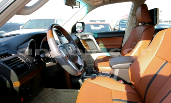 Buy Used Toyota Prado White Car in Luanda in Luanda Province Buy Used Toyota Prado White Car in Luanda in Luanda Province