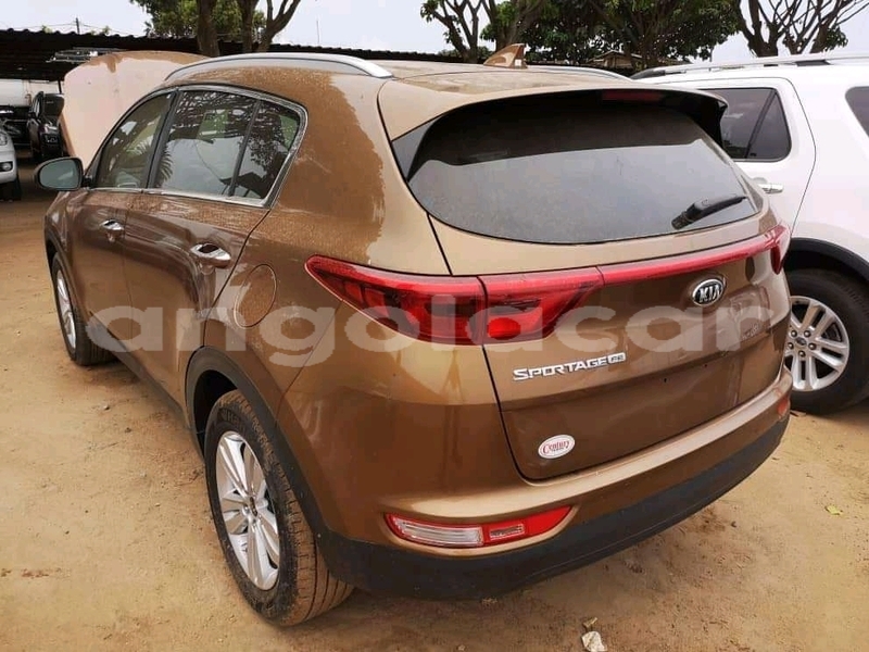 Big with watermark kia sportage huambo caala 14564