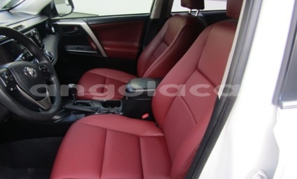 Comprar Novo Toyota RAV4 Branco Carro em Lobito em Benguela Comprar Novo Toyota RAV4 Branco Carro em Lobito em Benguela