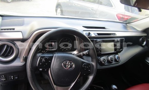Comprar Novo Toyota RAV4 Branco Carro em Lobito em Benguela Comprar Novo Toyota RAV4 Branco Carro em Lobito em Benguela