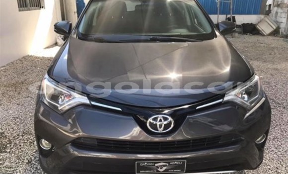 Comprar Usado Toyota RAV4 Preto Carro em Luena em Moxico Comprar Usado Toyota RAV4 Preto Carro em Luena em Moxico