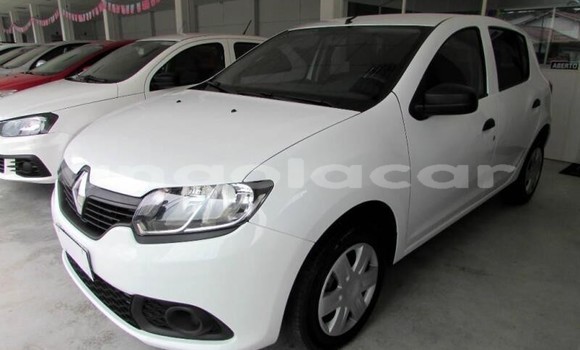 Acheter Occasion Voiture Renault Sandero Blanc à N'zeto, Zaïre