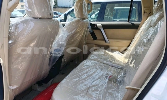 Buy Used Toyota Prado White Car in N'zeto in Zaire Buy Used Toyota Prado White Car in N'zeto in Zaire