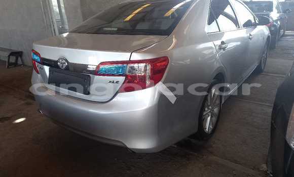 Comprar Usado Toyota Camry Prata Carro em N'zeto em Zaire Comprar Usado Toyota Camry Prata Carro em N'zeto em Zaire