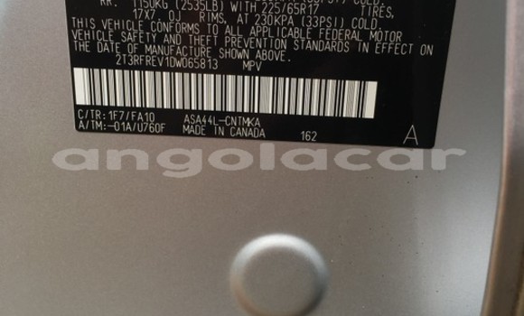 Comprar Usado Toyota RAV4 Outro Carro em N'zeto em Zaire Comprar Usado Toyota RAV4 Outro Carro em N'zeto em Zaire
