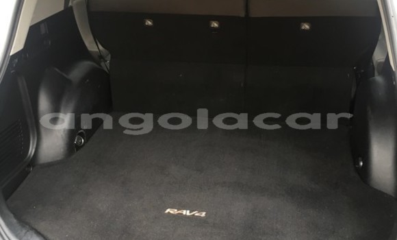 Comprar Usado Toyota RAV4 Outro Carro em N'zeto em Zaire Comprar Usado Toyota RAV4 Outro Carro em N'zeto em Zaire