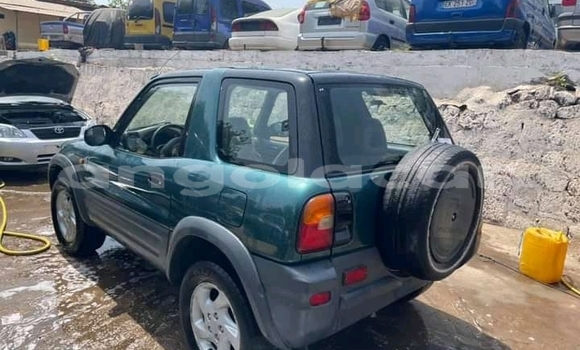 Buy Used Toyota RAV4 Green Car in N'zeto in Zaire Buy Used Toyota RAV4 Green Car in N'zeto in Zaire