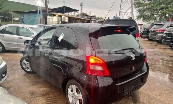 Comprar Usado Toyota Yaris Preto Carro em N'zeto em Zaire Comprar Usado Toyota Yaris Preto Carro em N'zeto em Zaire