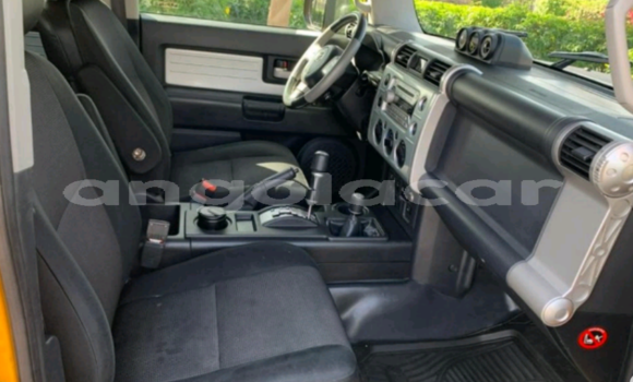 Comprar Usado Toyota FJ Cruiser Outro Carro em Luanda em Luanda Province Comprar Usado Toyota FJ Cruiser Outro Carro em Luanda em Luanda Province