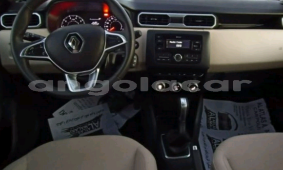 Buy Used Renault Duster White Car in Luanda in Luanda Province Buy Used Renault Duster White Car in Luanda in Luanda Province