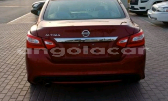 Acheter Occasion Voiture Nissan Altima Rouge à Luanda, Province de Luanda Acheter Occasion Voiture Nissan Altima Rouge à Luanda, Province de Luanda
