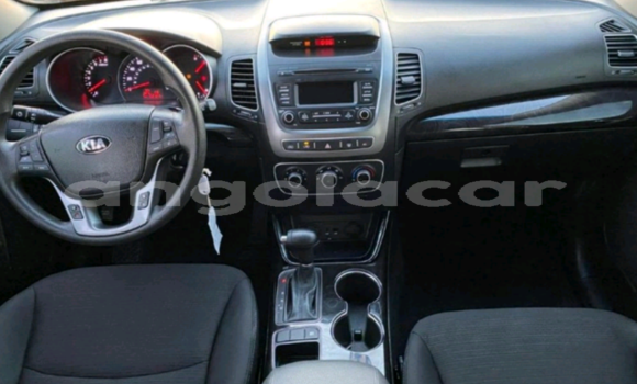 Acheter Occasion Voiture Kia Sorento Rouge à Luanda, Province de Luanda Acheter Occasion Voiture Kia Sorento Rouge à Luanda, Province de Luanda