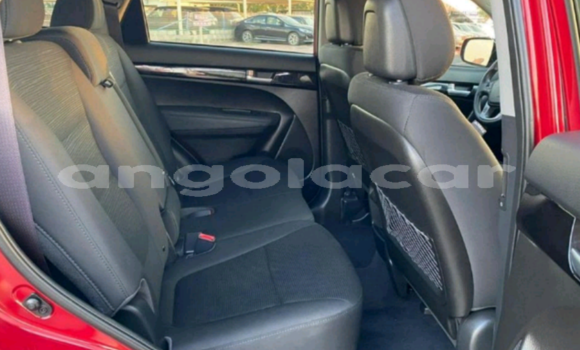 Acheter Occasion Voiture Kia Sorento Rouge à Luanda, Province de Luanda Acheter Occasion Voiture Kia Sorento Rouge à Luanda, Province de Luanda