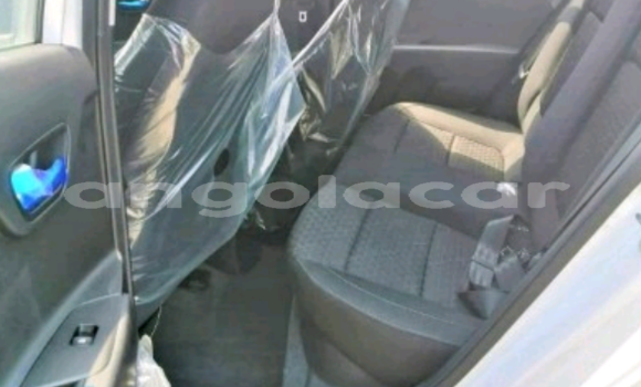 Comprar Usado Kia rio Branco Carro em Luanda em Luanda Province Comprar Usado Kia rio Branco Carro em Luanda em Luanda Province