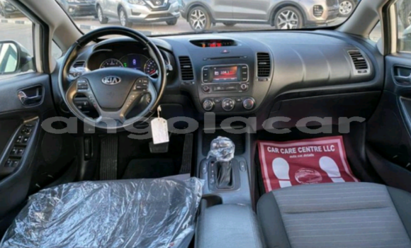Buy Used Kia Forte White Car in Luanda in Luanda Province Buy Used Kia Forte White Car in Luanda in Luanda Province