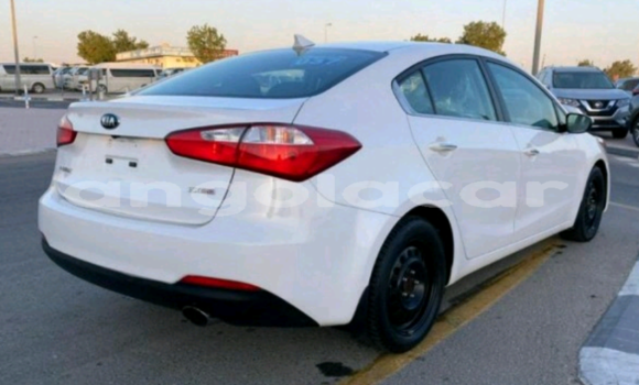 Buy Used Kia Forte White Car in Luanda in Luanda Province Buy Used Kia Forte White Car in Luanda in Luanda Province