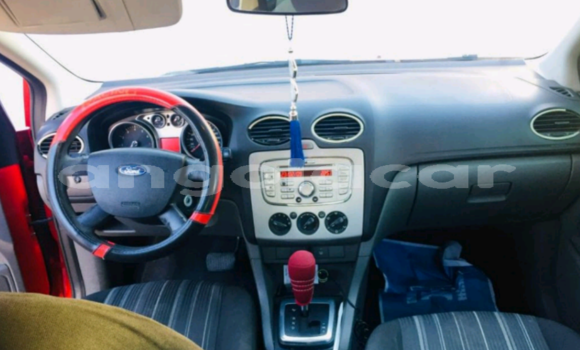 Comprar Usado Ford S-MAX Vermelho Carro em Luanda em Luanda Province Comprar Usado Ford S-MAX Vermelho Carro em Luanda em Luanda Province