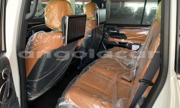 Buy Used Lexus LX 570 White Car in Namibe in Namibe Province Buy Used Lexus LX 570 White Car in Namibe in Namibe Province