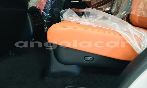 Buy Used Lexus LX 450 White Car in Namibe in Namibe Province Buy Used Lexus LX 450 White Car in Namibe in Namibe Province