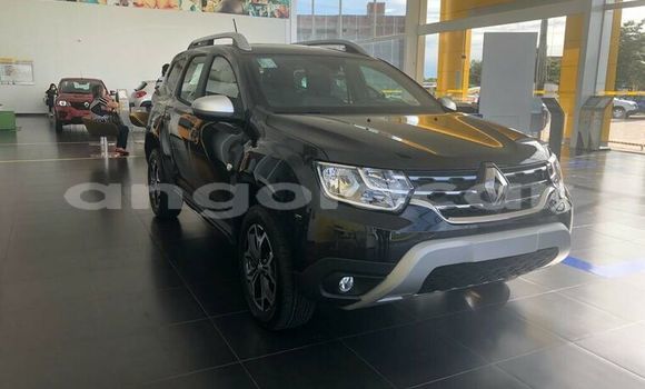 Comprar Usado Renault Duster Verde Carro em Luanda em Luanda Province