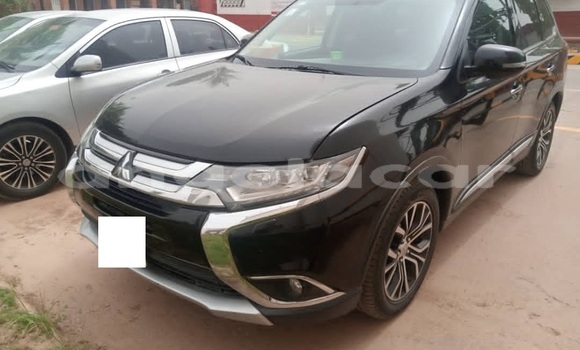 Buy Used Mitsubishi Outlander Other Car in Luanda in Luanda Province