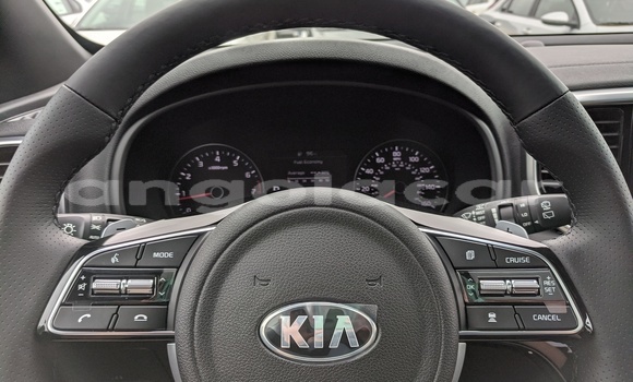 Buy Used Kia Sportage White Car in Namibe in Namibe Province Buy Used Kia Sportage White Car in Namibe in Namibe Province
