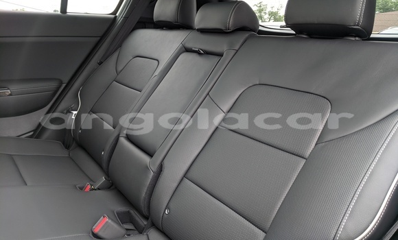 Buy Used Kia Sportage White Car in Namibe in Namibe Province Buy Used Kia Sportage White Car in Namibe in Namibe Province