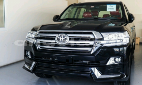 Buy Used Toyota Land Cruiser Black Car in Luanda in Luanda Province