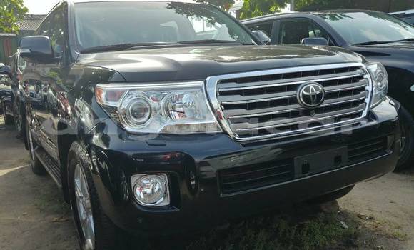 Buy Used Toyota Land Cruiser Black Car in Luena in Moxico Buy Used Toyota Land Cruiser Black Car in Luena in Moxico