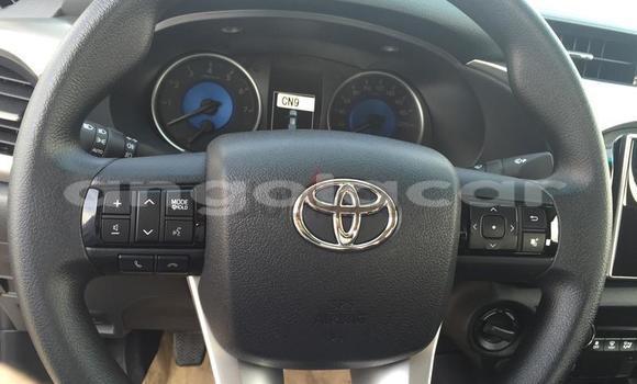 Buy Used Toyota Hilux White Car in Luena in Moxico Buy Used Toyota Hilux White Car in Luena in Moxico