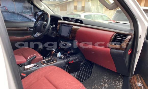 Buy Used Toyota Hilux White Car in Luena in Moxico Buy Used Toyota Hilux White Car in Luena in Moxico