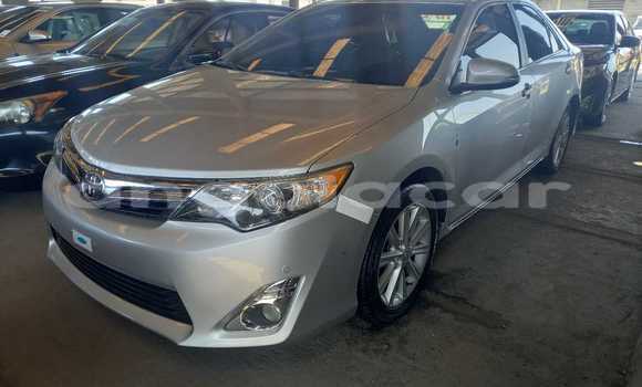 Comprar Usado Toyota Camry (Japan) Prata Carro em Luanda em Luanda Province Comprar Usado Toyota Camry (Japan) Prata Carro em Luanda em Luanda Province