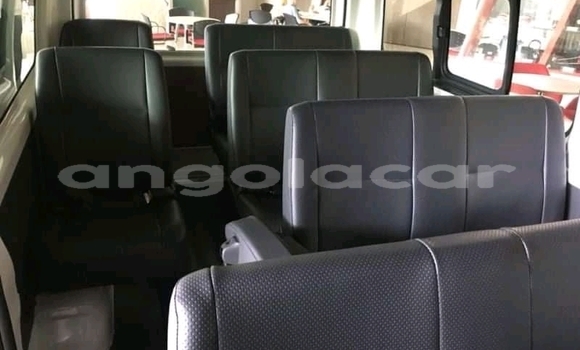 Comprar Usado Toyota Hiace Branco Carro em Luanda em Luanda Province Comprar Usado Toyota Hiace Branco Carro em Luanda em Luanda Province