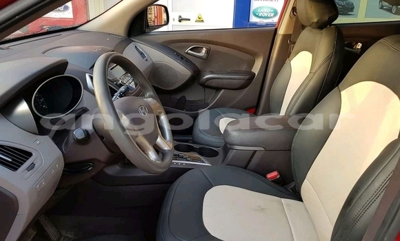 Buy Used Hyundai Tucson Red Car in Malanje in Malanje Province Buy Used Hyundai Tucson Red Car in Malanje in Malanje Province