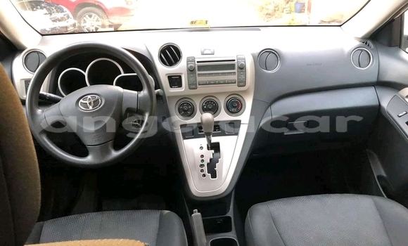 Comprar Usado Toyota Matrix Branco Carro em Malanje em Malanje Province Comprar Usado Toyota Matrix Branco Carro em Malanje em Malanje Province