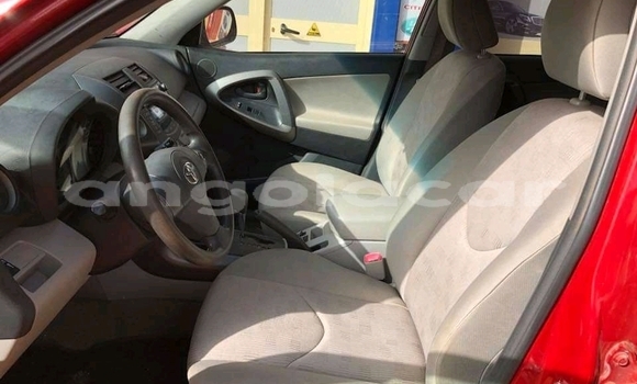 Comprar Usado Toyota RAV4 Vermelho Carro em Malanje em Malanje Province Comprar Usado Toyota RAV4 Vermelho Carro em Malanje em Malanje Province