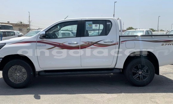 Comprar Novo Toyota Hilux Branco Carro em Import - Dubai em Bengo Province Comprar Novo Toyota Hilux Branco Carro em Import - Dubai em Bengo Province